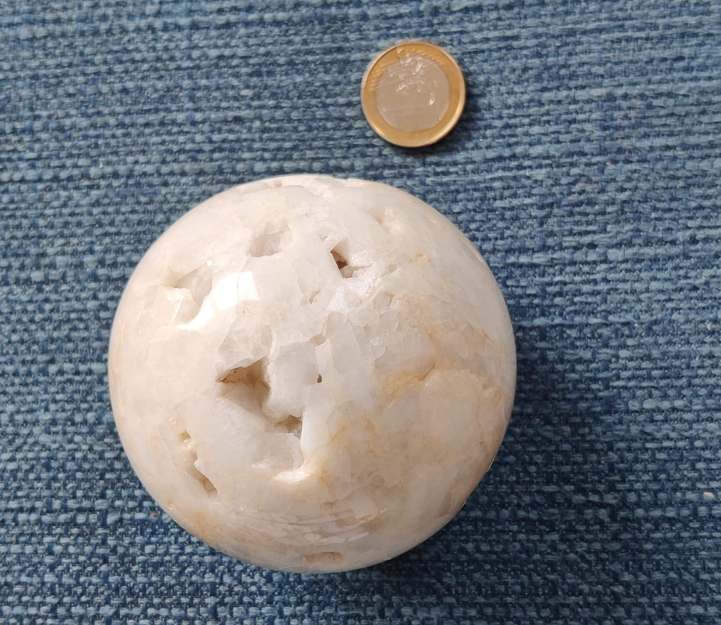 Grote zwavelkwartsbol - diameter 3,07 inch, gewicht 22,9 oz